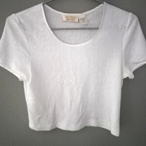 Victoria's Secret S Floral Textured Short Sleeved Crop Top in White